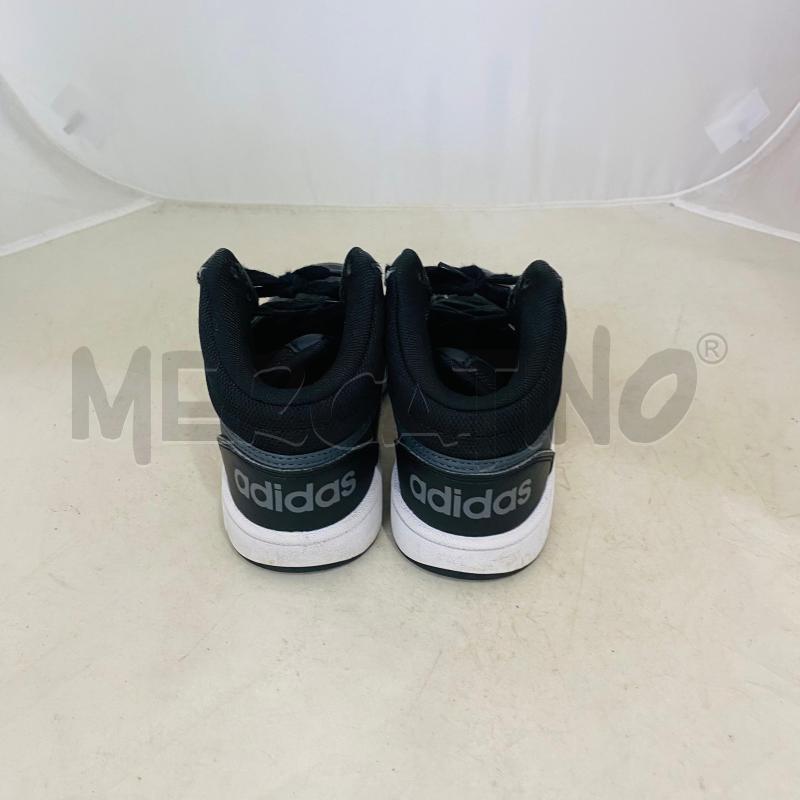 SCARPE BAMBINO ADIDAS NERE LOGO BIANCO  | Mercatino dell'Usato Lago patria - giugliano in c. 4