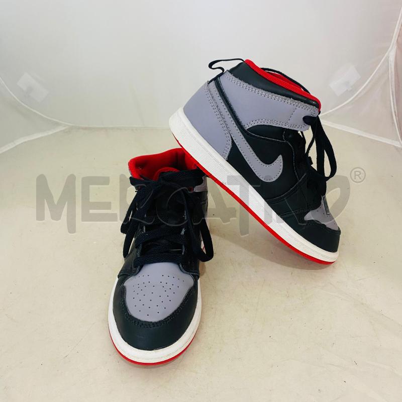 SCARPE BAMBINO JORDAN NERE PROFILO ROSSO  | Mercatino dell'Usato Lago patria - giugliano in c. 2