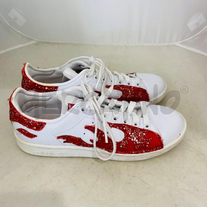 SCARPE DONNA ADIDAS STAN SMITH BIANCHE FIAMMA ROSSI | Mercatino dell'Usato Lago patria - giugliano in c. 3