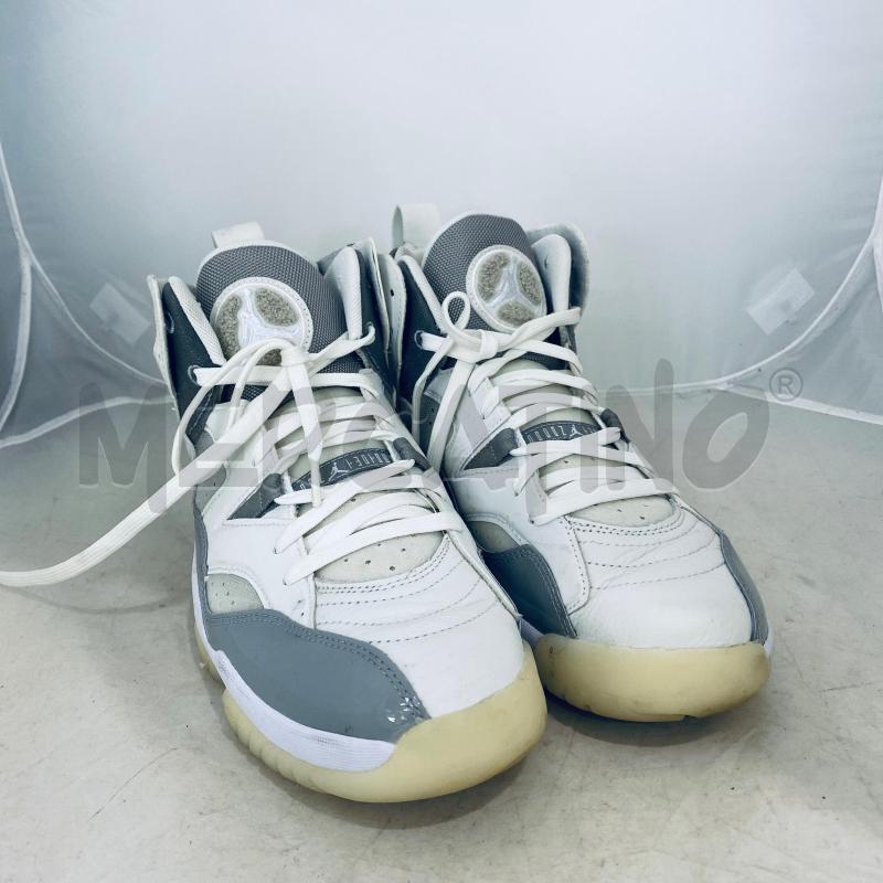 SCARPE UOMO JORDAN JUMPMAN TREY GREY WHITE  | Mercatino dell'Usato Lago patria - giugliano in c. 1