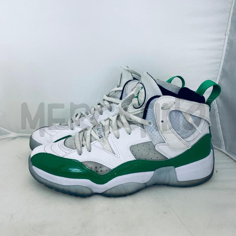 SCARPE UOMO JORDAN JUMPMAN TWO TREY BIANCHE E VERDI | Mercatino dell'Usato Lago patria - giugliano in c. 3