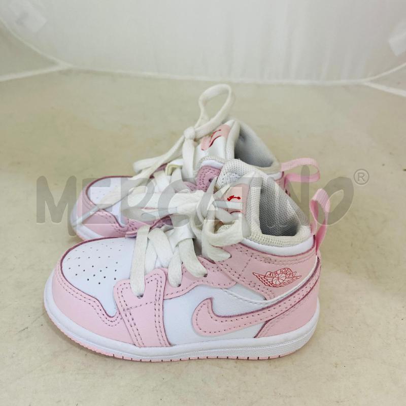 SNEAKERS BAMBINO AIR JORDAN ROSA BIANCHE | Mercatino dell'Usato Lago patria - giugliano in c. 5
