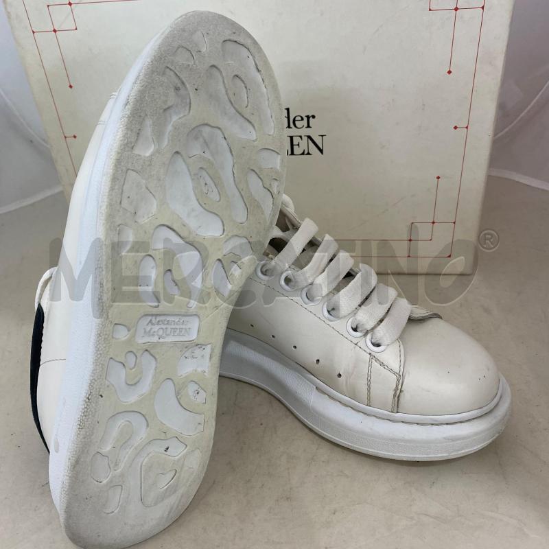 SNEAKERS DONNA ALEXANDER MCQUEEN BIANCA PROFILO NERO | Mercatino dell'Usato Lago patria - giugliano in c. 3