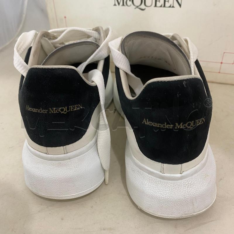 SNEAKERS DONNA ALEXANDER MCQUEEN BIANCA PROFILO NERO | Mercatino dell'Usato Lago patria - giugliano in c. 4