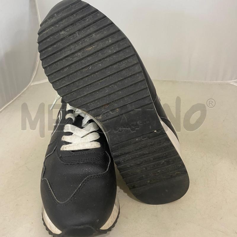 SNEAKERS DONNA BLAUER NERE SUOLA GOMMA BIANCA  | Mercatino dell'Usato Lago patria - giugliano in c. 5