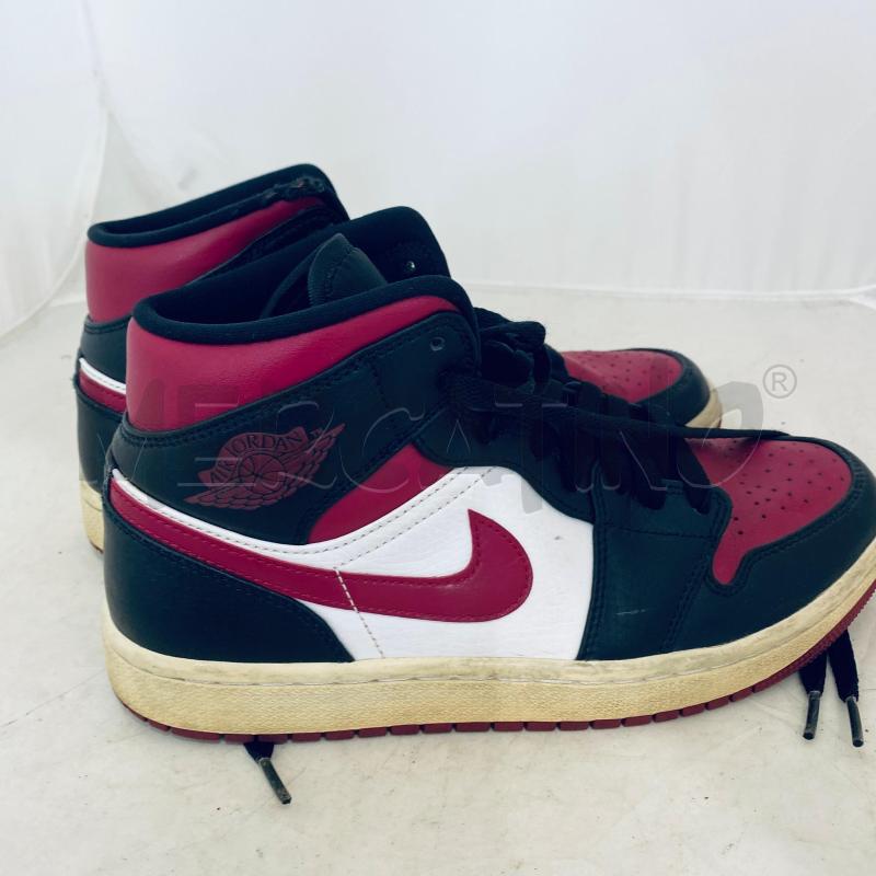 SNEAKERS DONNA JORDAN 1 MID NERO BIANCO BORGOGNA | Mercatino dell'Usato Lago patria - giugliano in c. 2