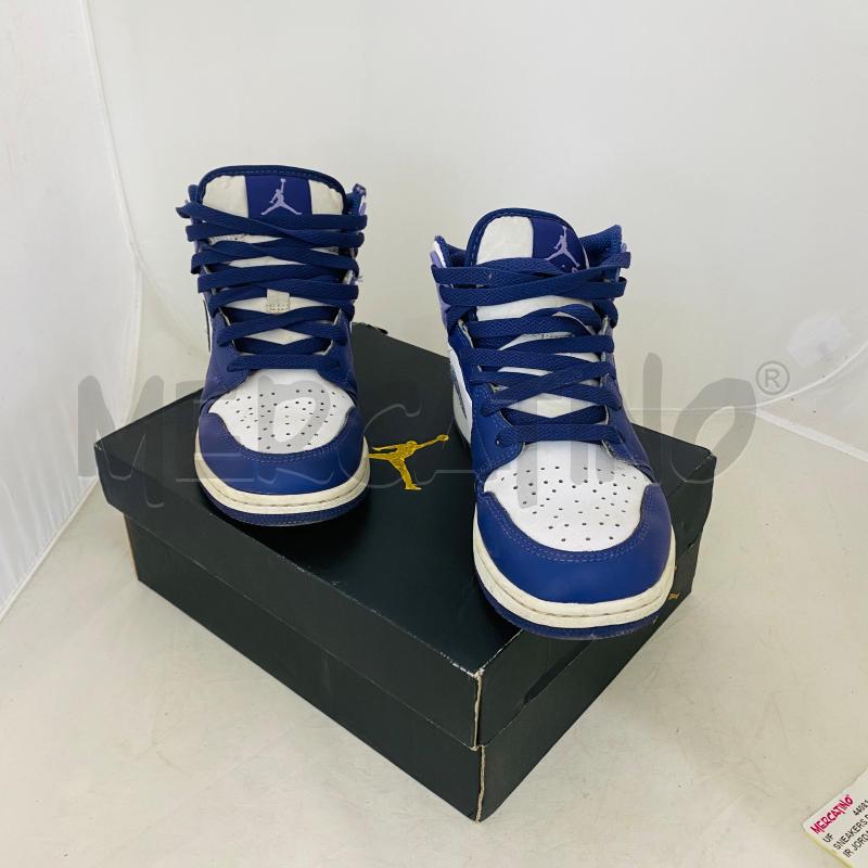 SNEAKERS DONNA NIKE AIR JORDAN 1 BIANCO VIOLA LILLA | Mercatino dell'Usato Lago patria - giugliano in c. 2