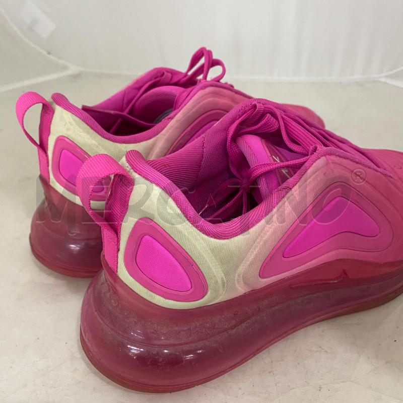 SNEAKERS DONNA NIKE AIR MAX 720 | Mercatino dell'Usato Lago patria - giugliano in c. 3
