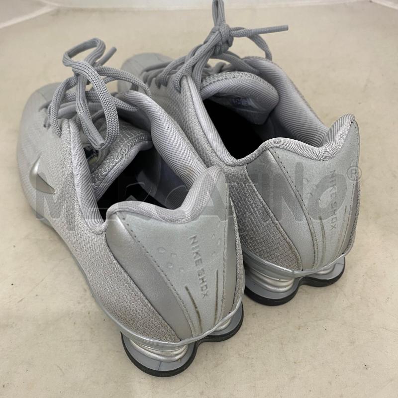 SNEAKERS DONNA NIKE SPORTSWEAR  SHOX Z GRIGIO ARGENTO | Mercatino dell'Usato Lago patria - giugliano in c. 5