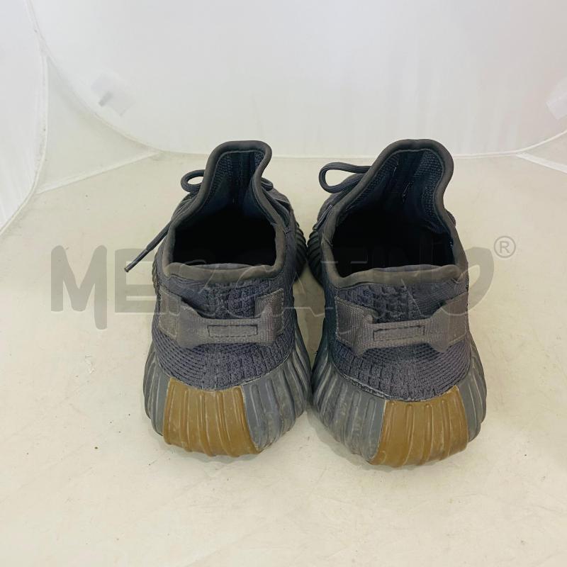 SNEAKERS UOMO ADIDAS YEEZY BOOST GRIGIO TELA | Mercatino dell'Usato Lago patria - giugliano in c. 4