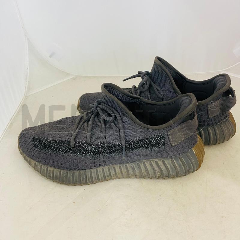 SNEAKERS UOMO ADIDAS YEEZY BOOST GRIGIO TELA | Mercatino dell'Usato Lago patria - giugliano in c. 5