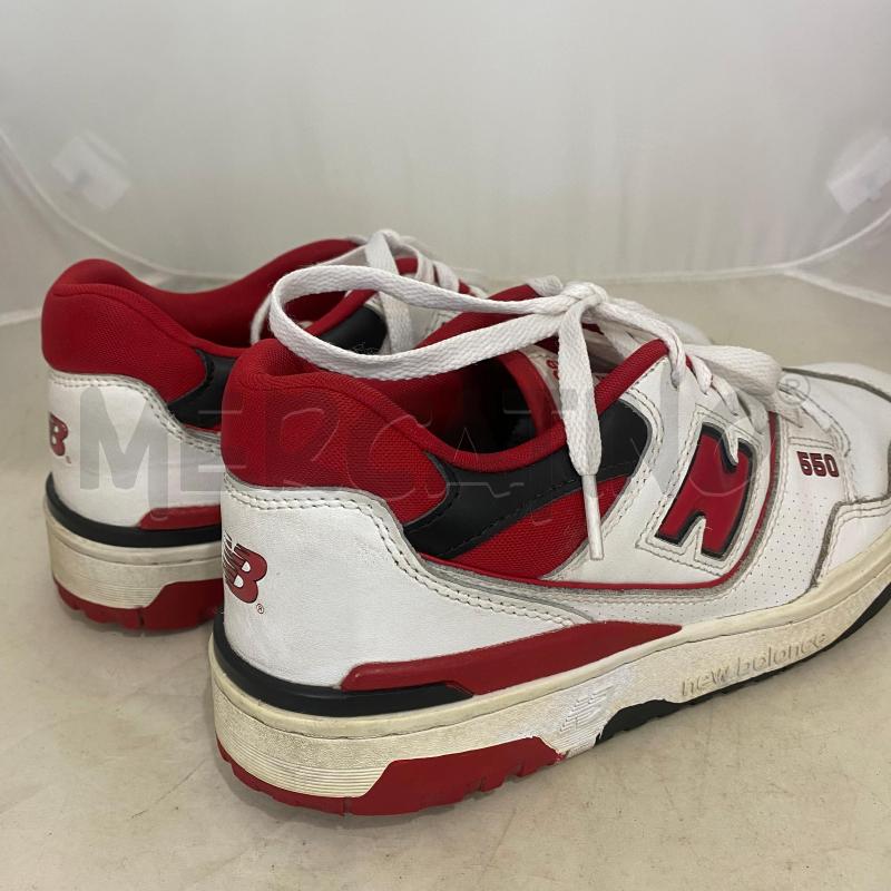 SNEAKERS UOMO NEW BALANCE 550 PELLE BIANCA ROSSO  | Mercatino dell'Usato Lago patria - giugliano in c. 2