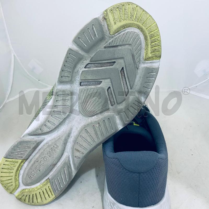 SNEAKERS UOMO NEW BALANCE TELA GRIGIO  LOGO GIALLO | Mercatino dell'Usato Lago patria - giugliano in c. 3