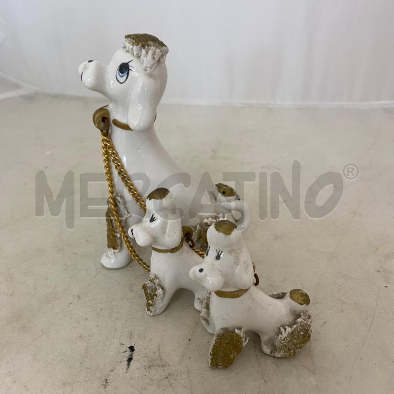 SOPRAMMOBILE BARBONCINI IN CERAMICA AL GUINZAGLIO | Mercatino dell'Usato Lago patria - giugliano in c. 1