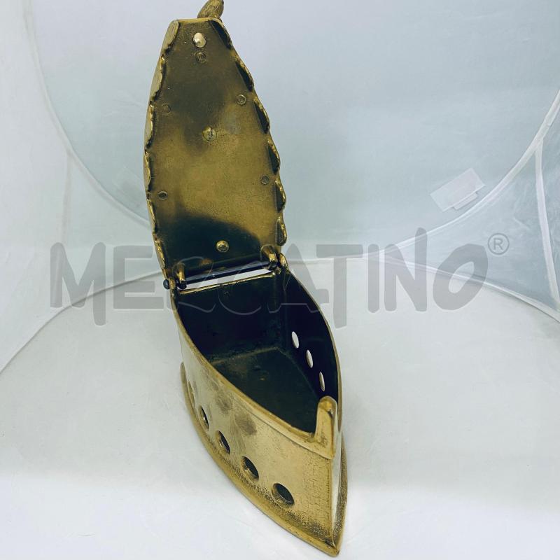 SOPRAMMOBILE FERRO DA STIRO METALLO DORATO GRANDE | Mercatino dell'Usato Lago patria - giugliano in c. 5