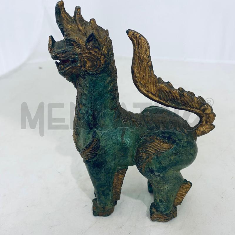 STATUETTA LEONE GUARDIANO METALLO DORATO | Mercatino dell'Usato Lago patria - giugliano in c. 5