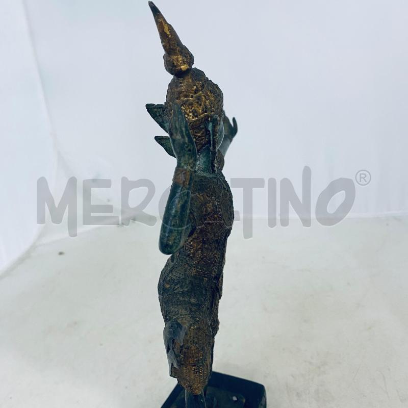 STATUETTA METALLO DORATO DIVINITÀ THAILANDESE NERA E DORATO | Mercatino dell'Usato Lago patria - giugliano in c. 3