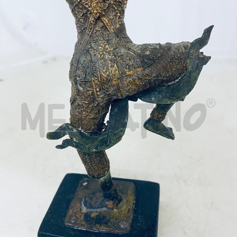 STATUETTA METALLO DORATO DIVINITÀ THAILANDESE NERA E DORATO | Mercatino dell'Usato Lago patria - giugliano in c. 4