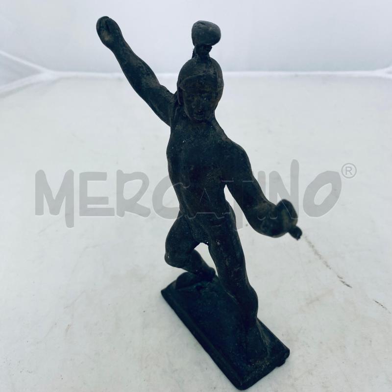 STATUINA FERRO UOMO CN ELMO | Mercatino dell'Usato Lago patria - giugliano in c. 4
