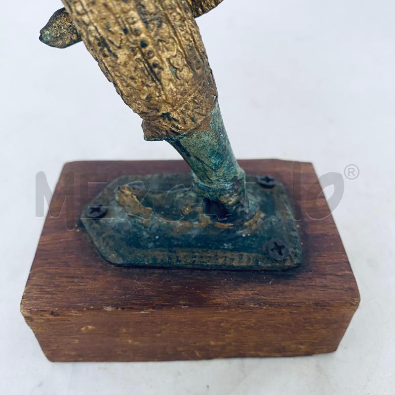 STATUINA THAILANDESE BASE NERA PIEDE ALZATO | Mercatino dell'Usato Lago patria - giugliano in c. 5