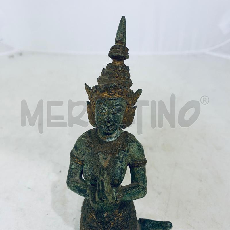 STATUINA THAILANDESE SEDUTA MANI GIUNTE | Mercatino dell'Usato Lago patria - giugliano in c. 2