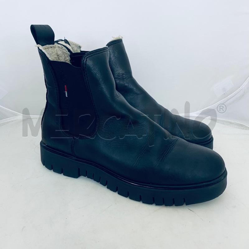 STIVALETTI DONNA TOMMY JEANS NERI PELO INTERNO | Mercatino dell'Usato Lago patria - giugliano in c. 1