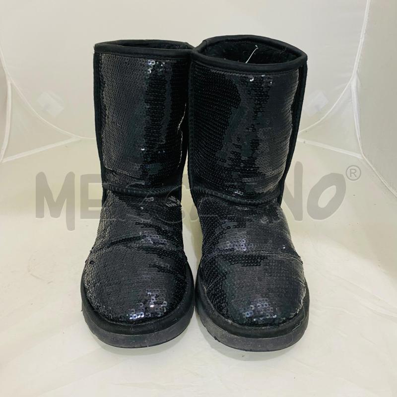 STIVALI DONNA UGG PAILLETTE NERE    | Mercatino dell'Usato Lago patria - giugliano in c. 1