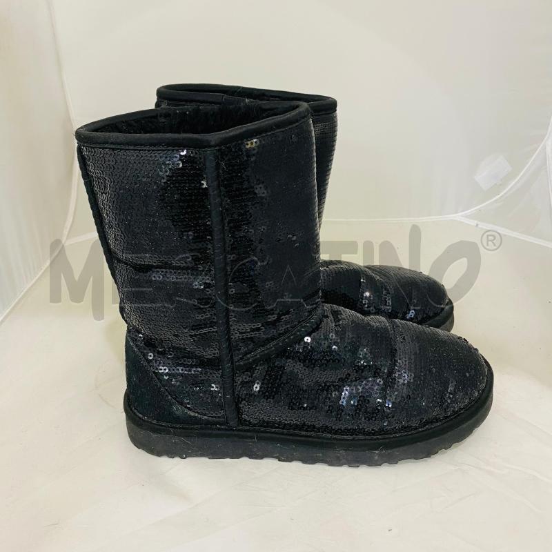 STIVALI DONNA UGG PAILLETTE NERE    | Mercatino dell'Usato Lago patria - giugliano in c. 2