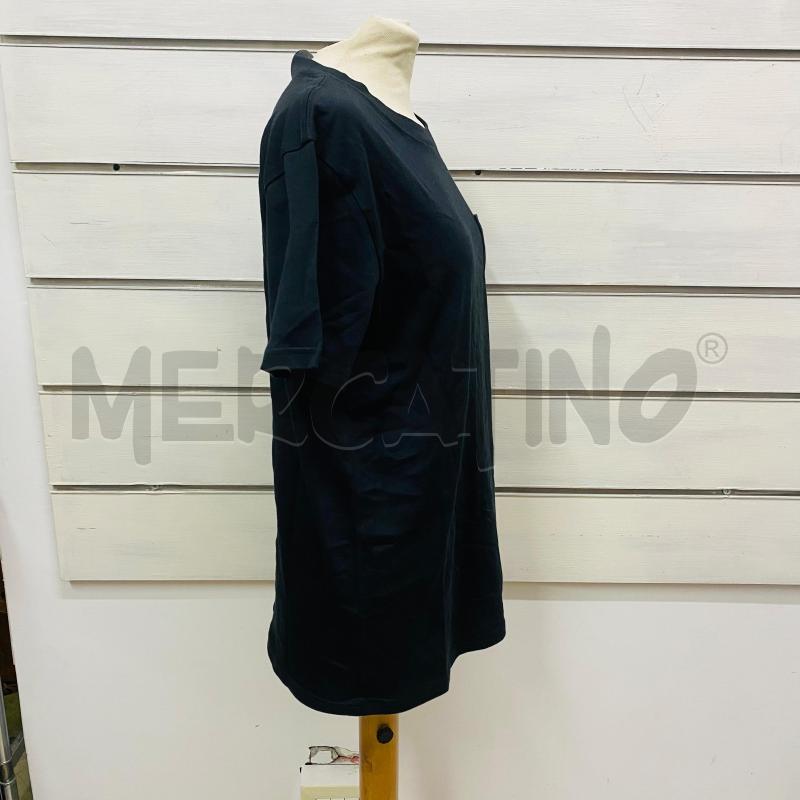 T SHIRT DONNA CARHARTT NERA TASCHINO CON LOGO | Mercatino dell'Usato Lago patria - giugliano in c. 4