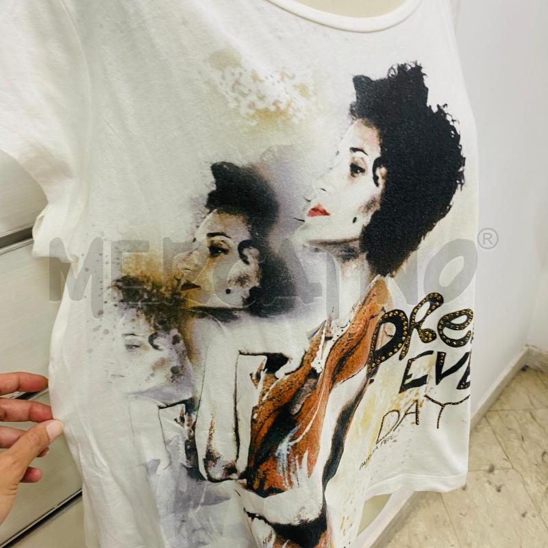 T SHIRT DONNA PATRIZIA PEPE BIANCA DISEGNO DOAANA RICCIA | Mercatino dell'Usato Lago patria - giugliano in c. 3