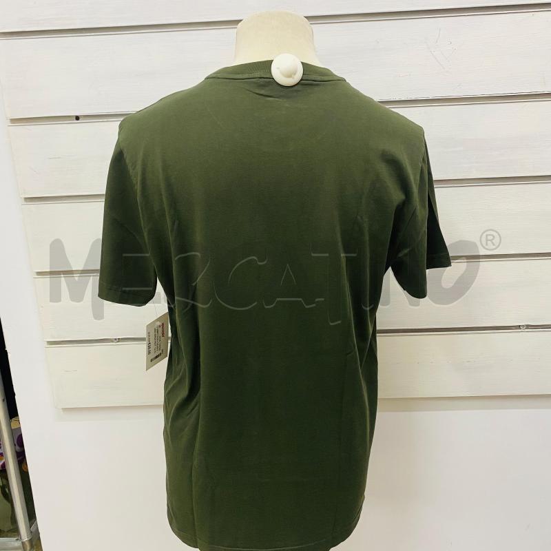 T SHIRT UOMO CALVIN KLEIN VERDE MILITARE SCRITTA BIANCA | Mercatino dell'Usato Lago patria - giugliano in c. 4