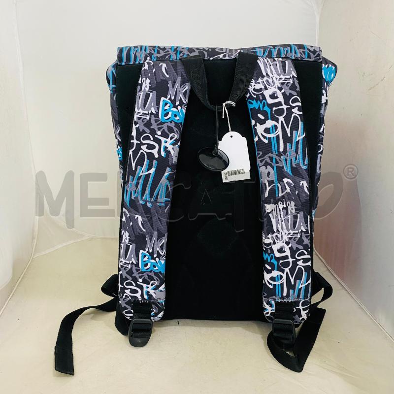 ZAINO SCUOLA SEVEN NERO SCRITTE PROFILO AZZURRO | Mercatino dell'Usato Lago patria - giugliano in c. 4