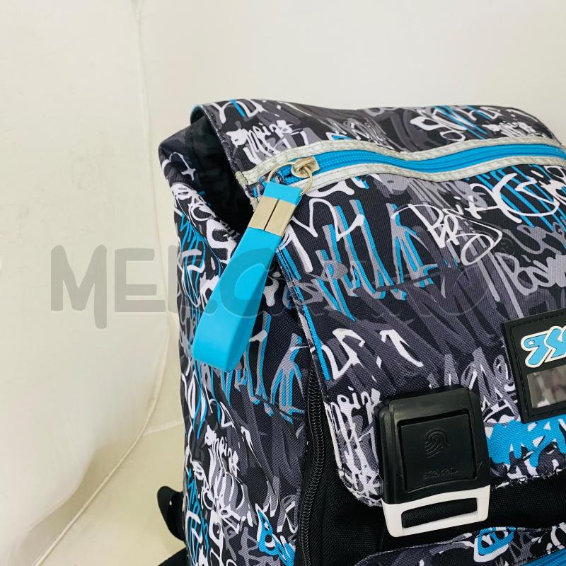 ZAINO SCUOLA SEVEN NERO SCRITTE PROFILO AZZURRO | Mercatino dell'Usato Lago patria - giugliano in c. 5