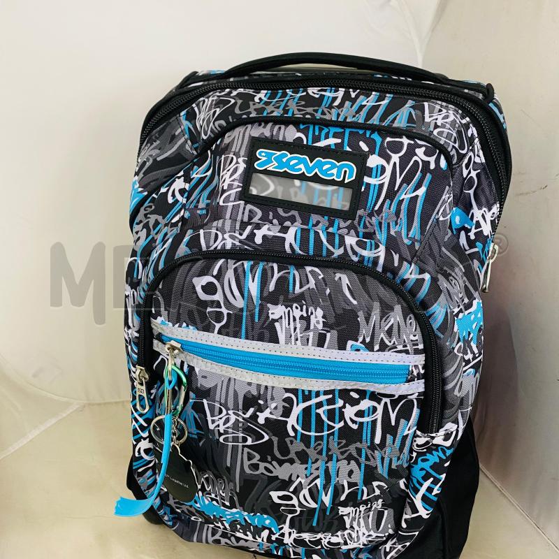 ZAINO SCUOLA SEVEN NERO SCRITTE PROFILO AZZURRO ROTELLE SOTTO | Mercatino dell'Usato Lago patria - giugliano in c. 5