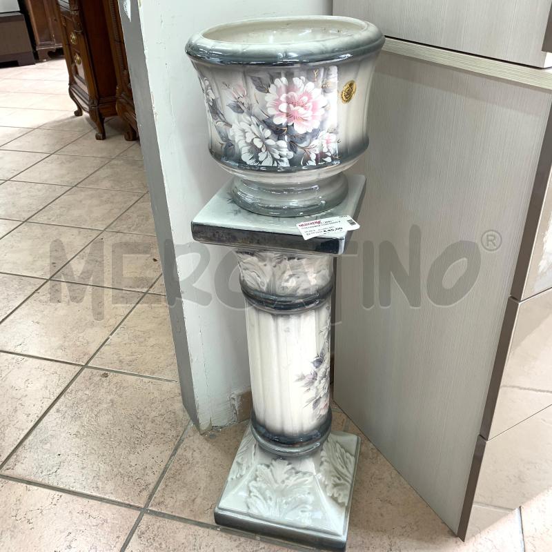 COLONNINA CON VASO 0 | Mercatino dell'Usato Varcaturo - giugliano in c. 1