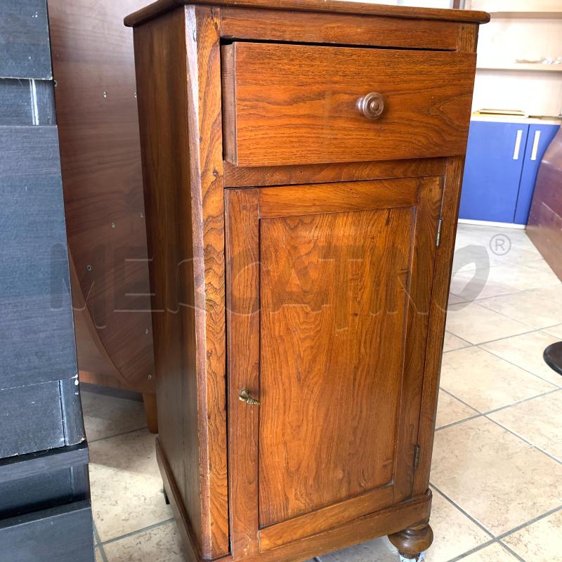 COMODINO IN LEGNO CC | Mercatino dell'Usato Varcaturo - giugliano in c. 2