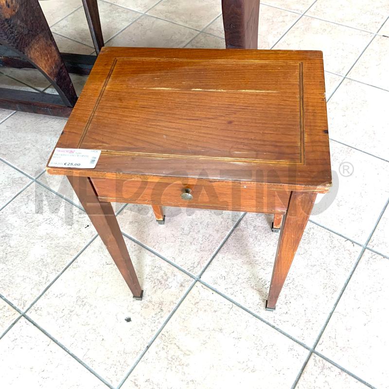 TAVOLINO CON CASSETTINO CC | Mercatino dell'Usato Varcaturo - giugliano in c. 1