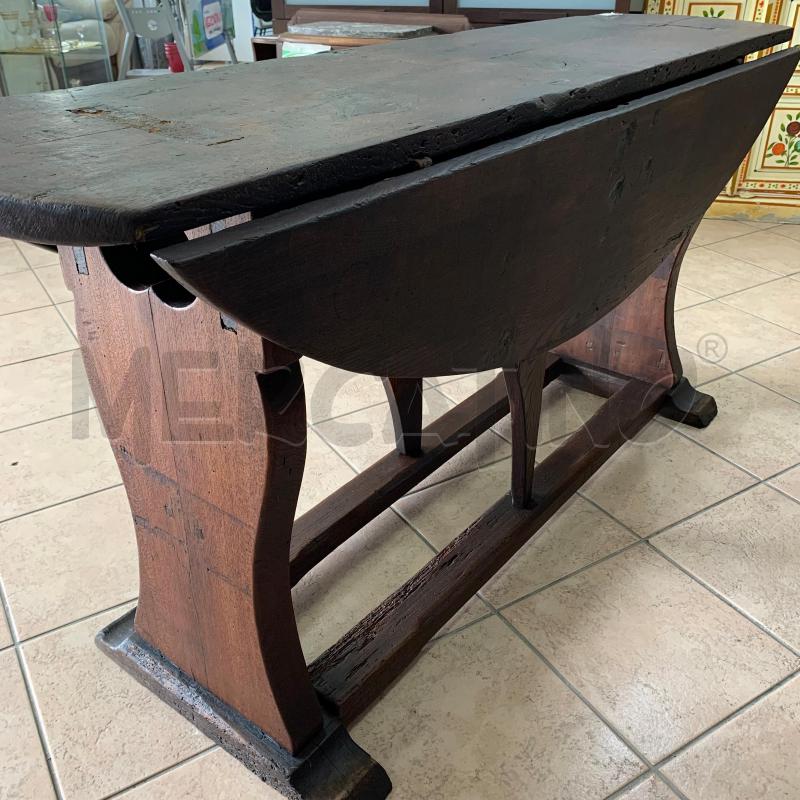 TAVOLO IN LEGNO BB | Mercatino dell'Usato Varcaturo - giugliano in c. 4