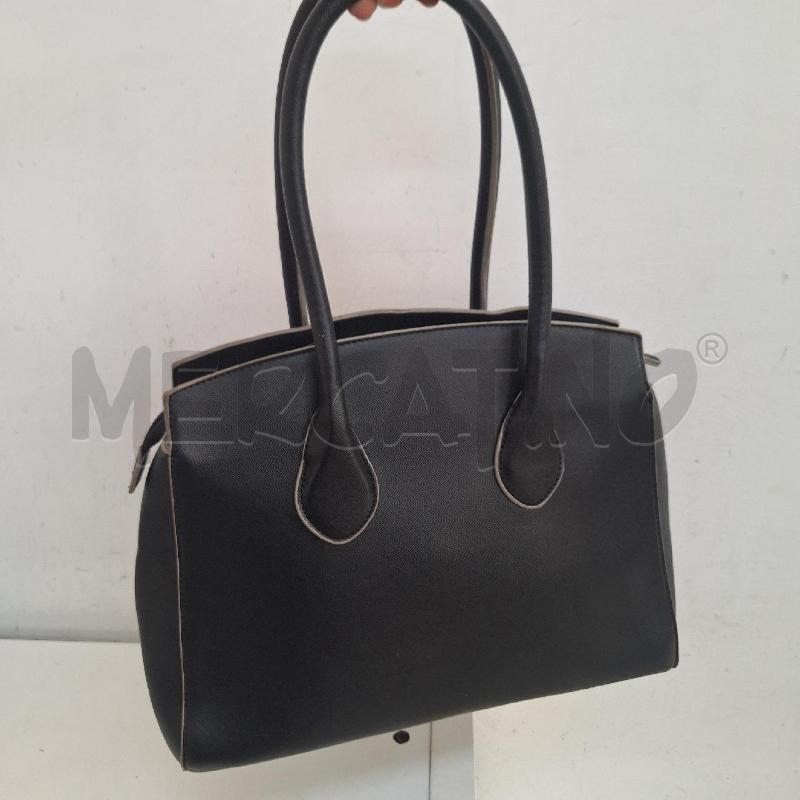 BORSA DONNA CARPISA NERO LUCCHETTO | Mercatino dell'Usato Ottaviano 3