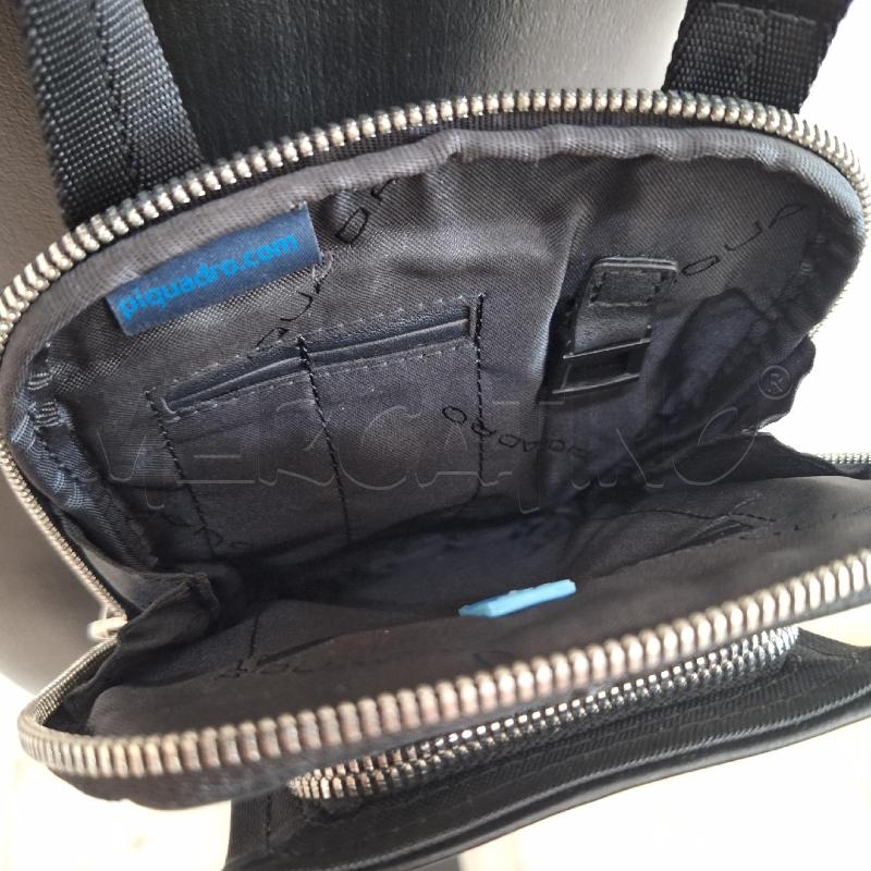 BORSELLO UOMO PIQUADRO NERO  | Mercatino dell'Usato Ottaviano 4