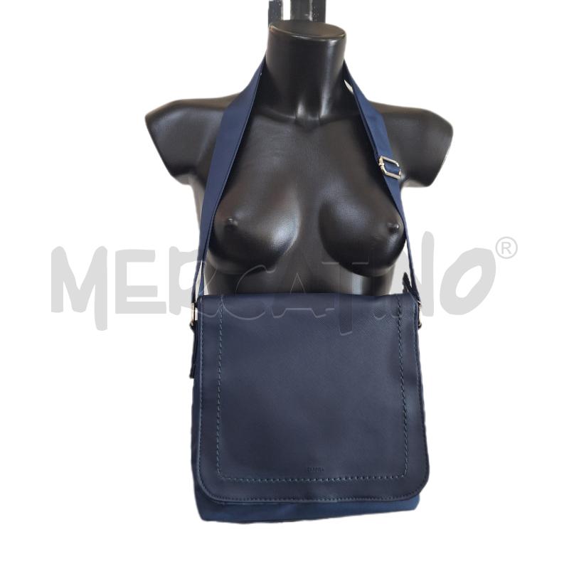 BORSETTA DONNA CARPISA BLU NYLON NUOVO | Mercatino dell'Usato Ottaviano 1