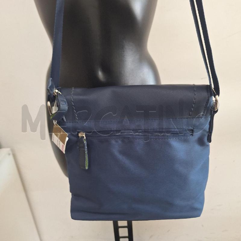 BORSETTA DONNA CARPISA BLU NYLON NUOVO | Mercatino dell'Usato Ottaviano 3