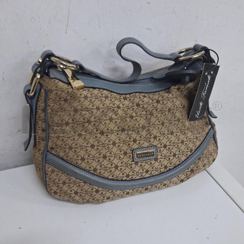 BORSETTA DONNA COCCINELLE BEIGE CELESTE | Mercatino dell'Usato Ottaviano 2