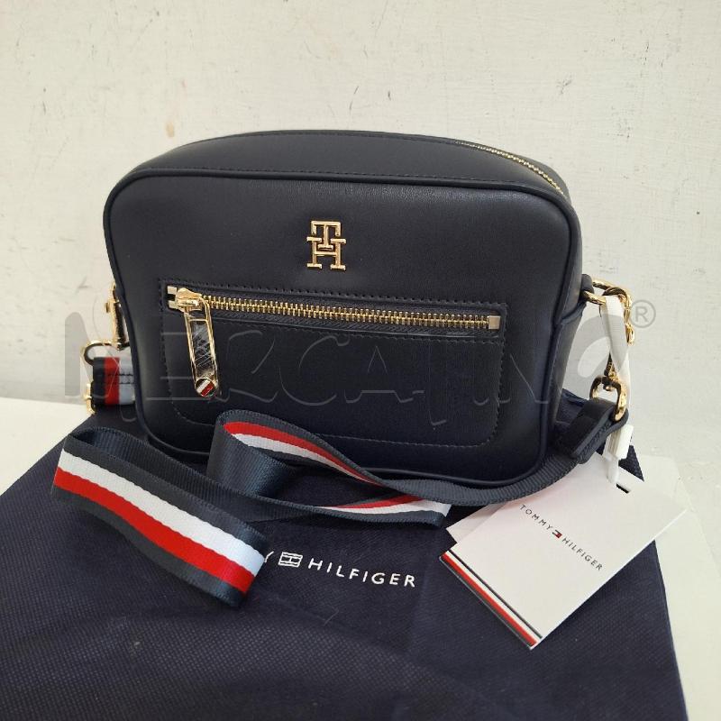 BORSETTA DONNA TOMMY HILFIGER CAMERA BAG BLU NUOVO | Mercatino dell'Usato Ottaviano 2