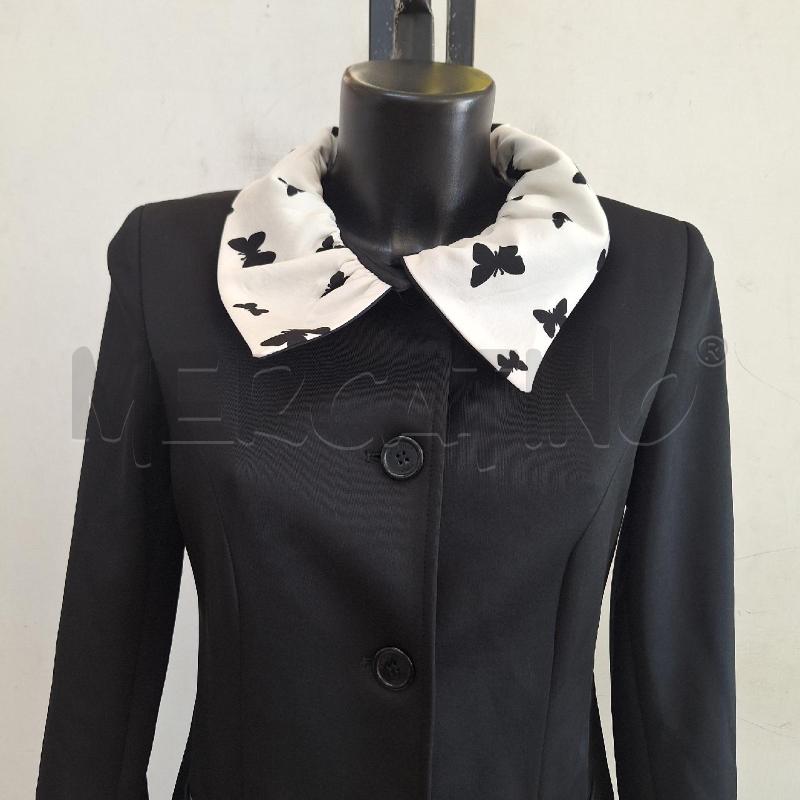 CAPPOTTO DONNA GIACCA CAMOMILLA NERO INTERNO BIANCO NERO | Mercatino dell'Usato Ottaviano 2