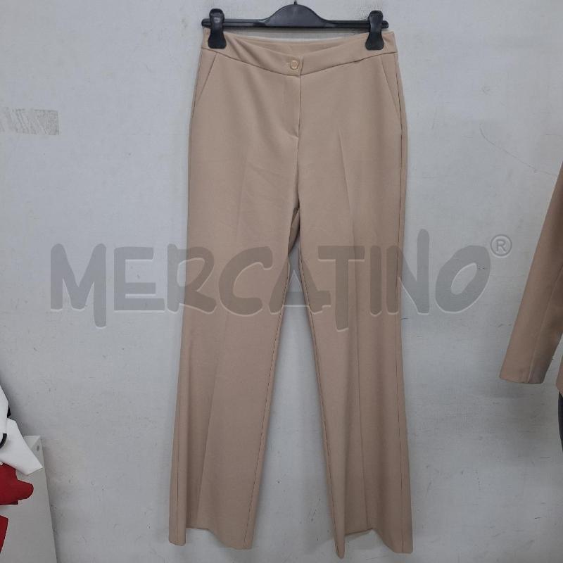COMPLETO DONNA FEEM BEIGE NUOVO | Mercatino dell'Usato Ottaviano 2