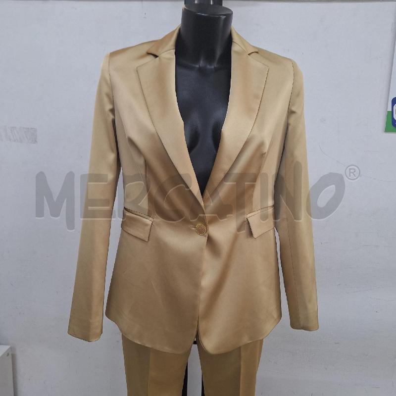 COMPLETO DONNA FEEM DORATO NUOVO | Mercatino dell'Usato Ottaviano 2