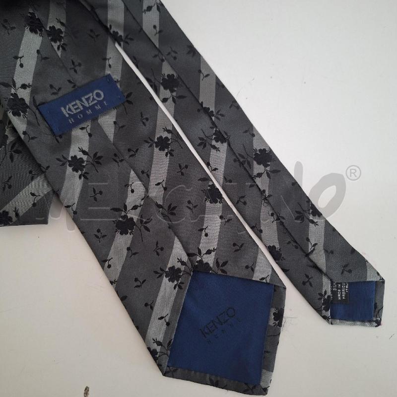CRAVATTA KENZO HOMME GRIGIO FIORI | Mercatino dell'Usato Ottaviano 2
