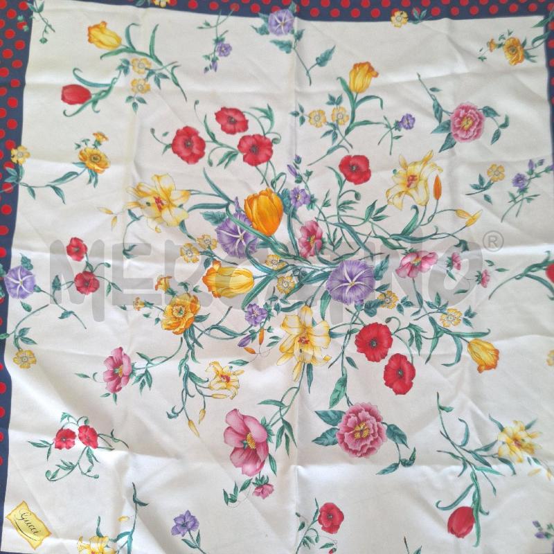 FOULARD GUCCI FIORI BORDO BLU POIS | Mercatino dell'Usato Ottaviano 2