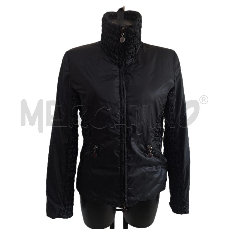 GIUBBINO DONNA MONCLER NERO COLLO GOFFRATO | Mercatino dell'Usato Ottaviano 1